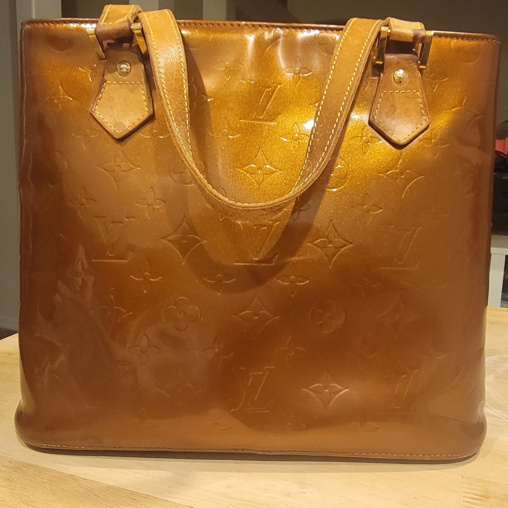 Louis Vuitton Houston Handbag Monogram Vernis